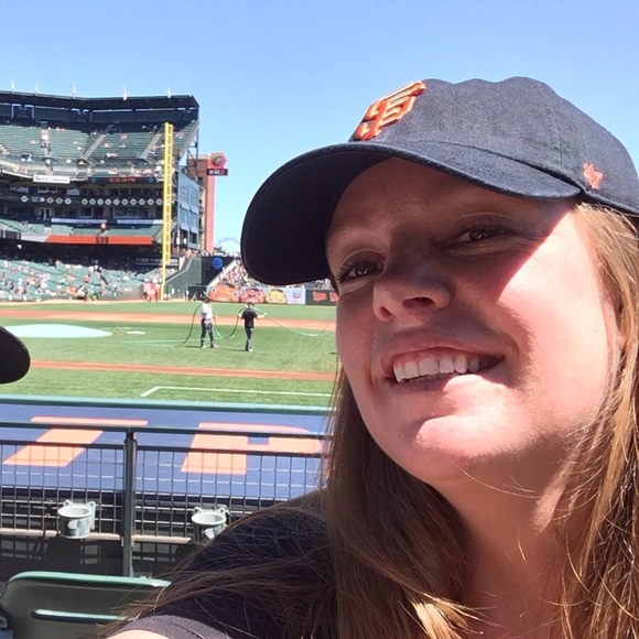 Meet your Posher, Courtney - Picture 5 of 8